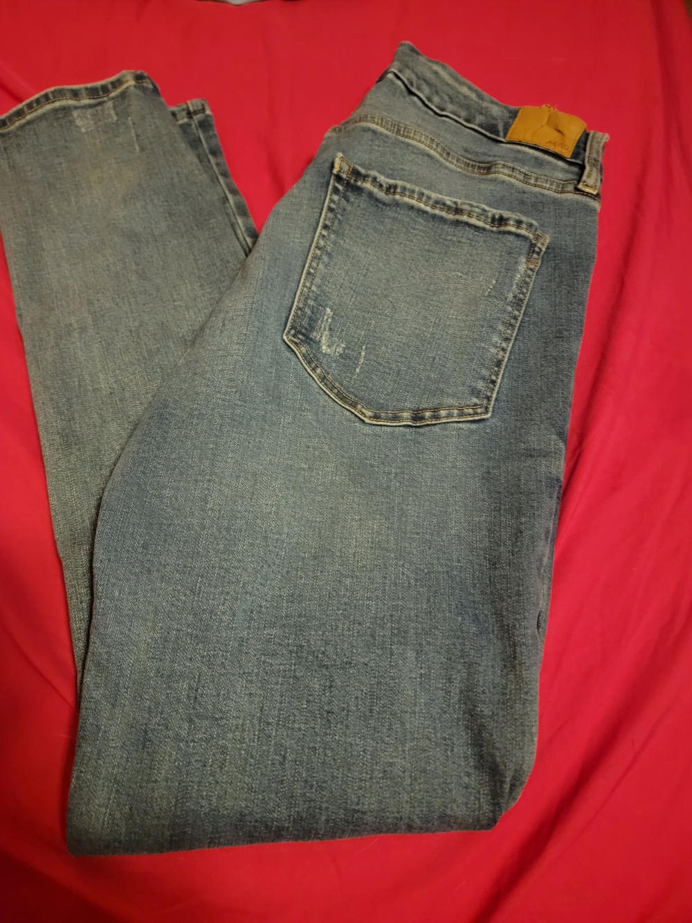 High-Rise Women's Denim Jeans in Faded Blue